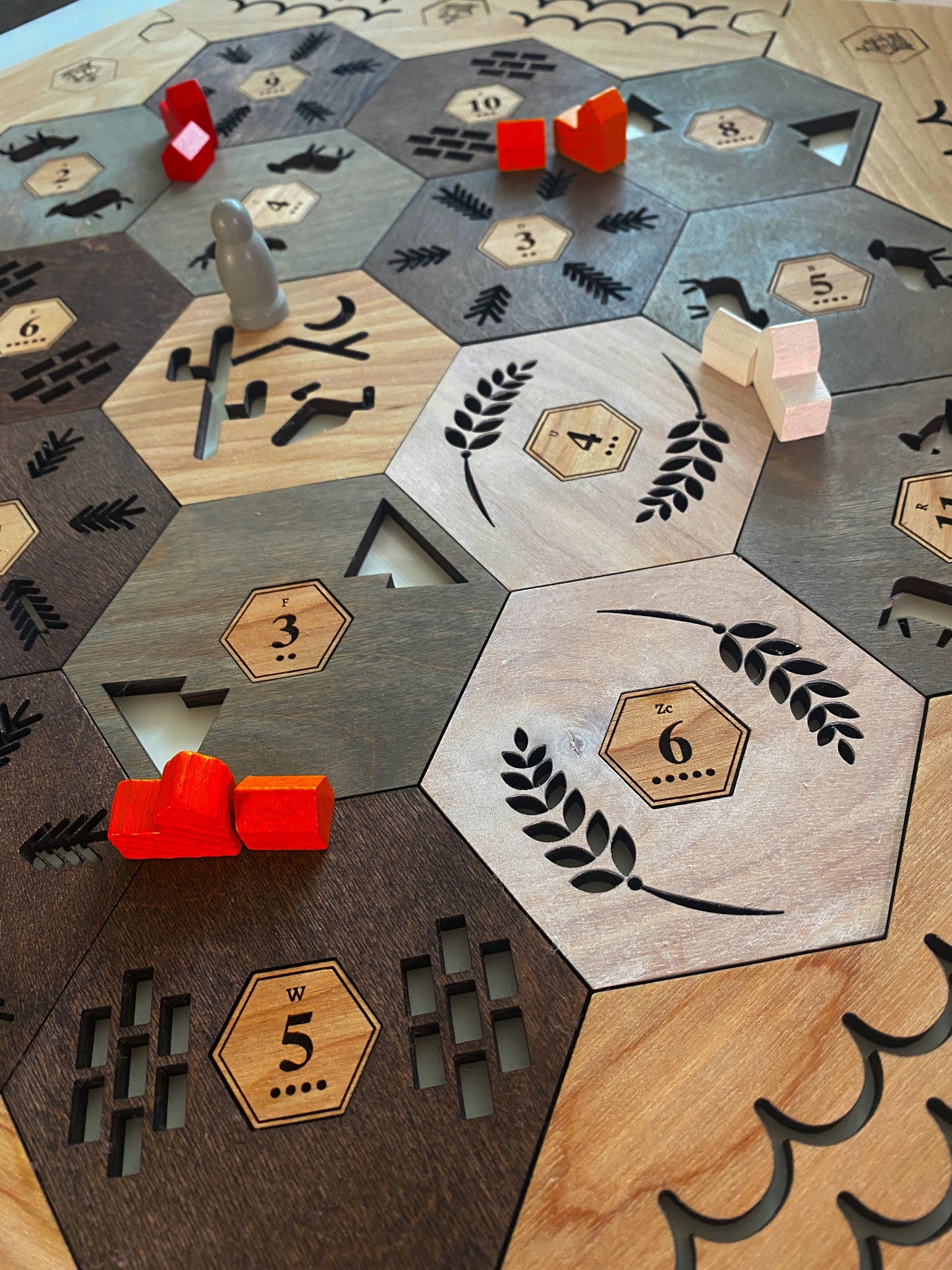 Personalized Wood Settler GAME Board - 2-6 Player Game Board + Number Tokens + Harbor Pieces